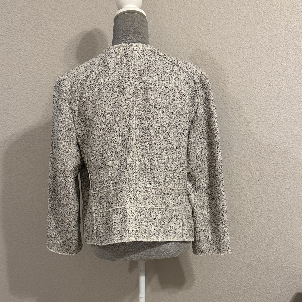 LOFT Monochrome Textured Blazer - Picture 6 of 8